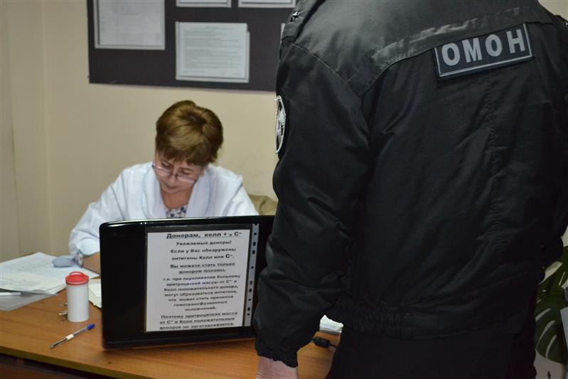 Сотрудники Управления Росгвардии по Костромской области приняли участие в акции «День донора»
