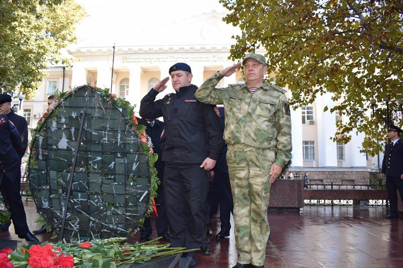 В Махачкале росгвардейцы приняли участие в праздновании Дня полиции 