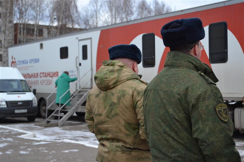 Сотрудники Управления Росгвардии по Костромской области приняли участие в акции «День донора»
