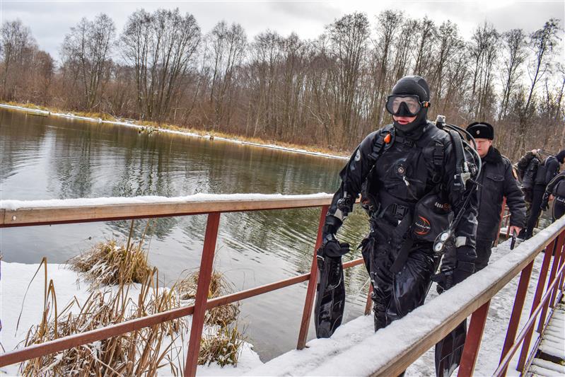  В Татарстане водолазы Росгвардии закрепили навыки подводной стрельбы (фото, видео)