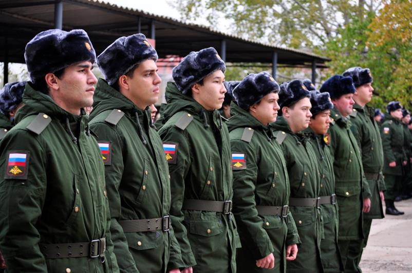  Астраханские росгвардейцы приняли участие в церемонии проводов призывников в армию