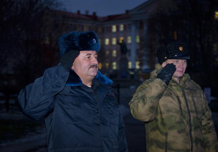 В Мурманске состоялся общегородской инструктаж комплексных сил Росгвардии и полиции