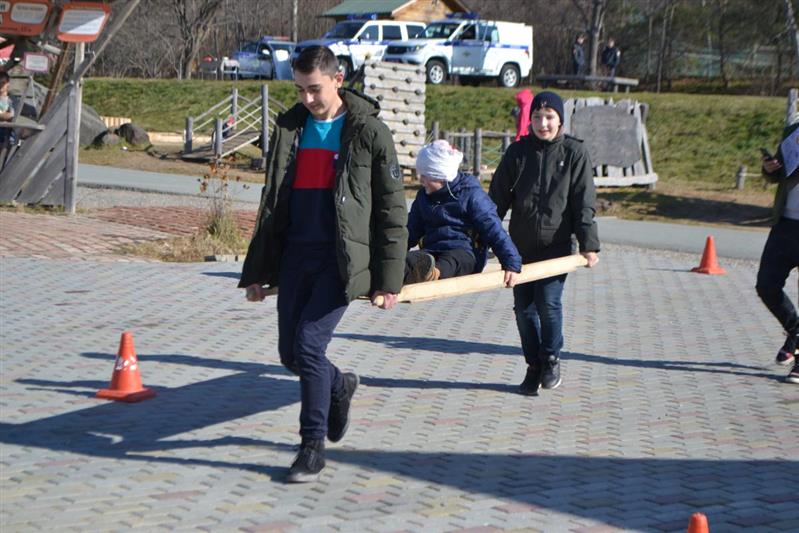 В Приморье состоялся Фестиваль безопасности с участием росгвардейцев