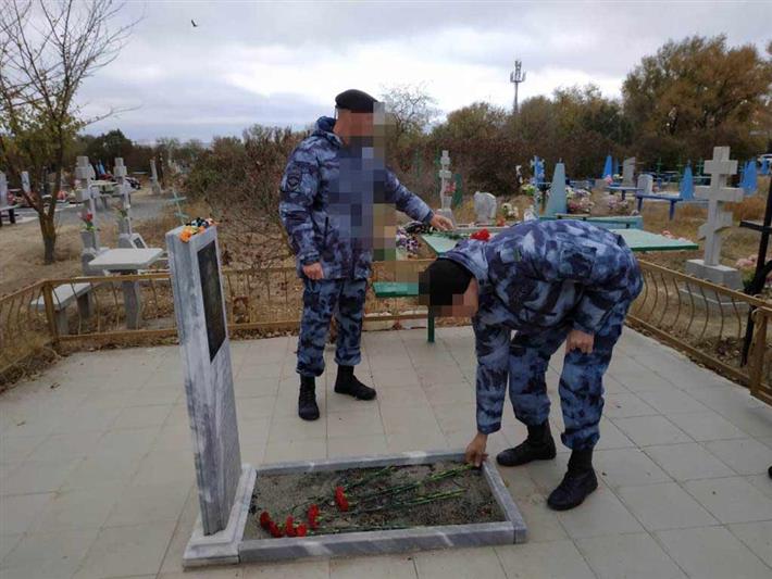 В Северо-Кавказском округе Росгвардии почтили память военнослужащих и сотрудников, погибших при исполнении служебных обязанностей