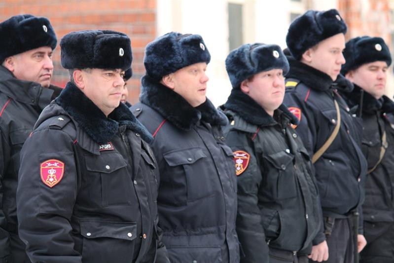 Сотрудники екатеринбургского управления вневедомственной охраны почтили память коллеги, погибшего при выполнении служебных обязанностей