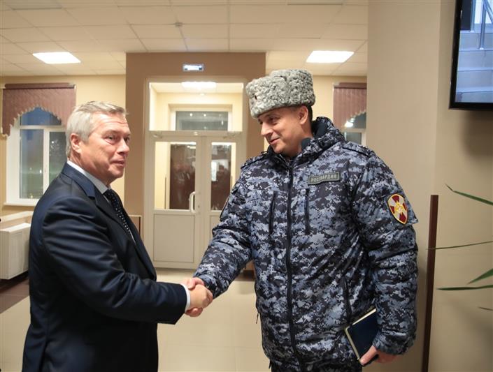 Губернатор Ростовской области вместе с донскими росгвардейцами провёл внезапную проверку системы безопасности учебных заведений