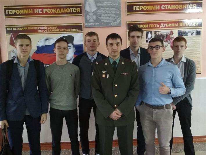 Школьники Волжского узнали о порядке поступления в Саратовский институт Росгвардии