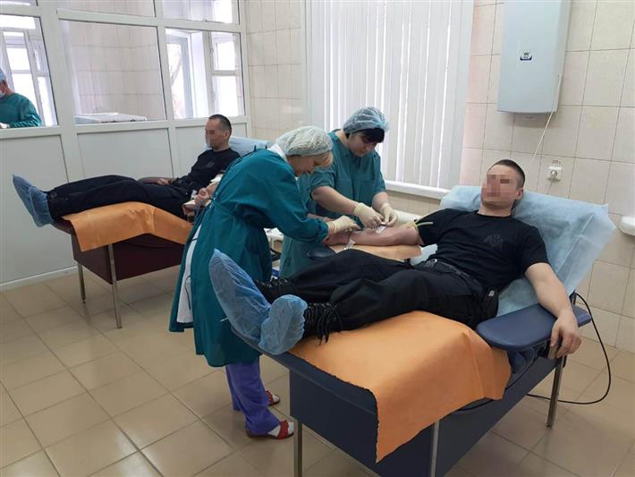 Сотрудники хабаровского СОБР добровольно сдали кровь для нужд медицинских учреждений  