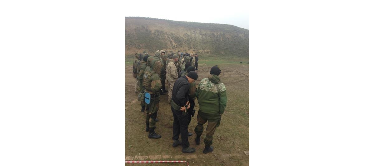 В Элисте прошел турнир по стрельбе памяти погибших сотрудников СОБР