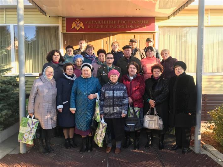 В Волгограде росгвардейцы встретились с семьями погибших сотрудников и военнослужащих