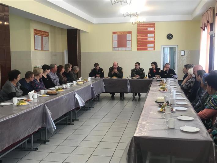 В Волгограде росгвардейцы встретились с семьями погибших сотрудников и военнослужащих