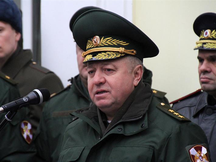 Военнослужащие и сотрудники Сибирского округа Росгвардии почтили память погибших сослуживцев (фото, видео)