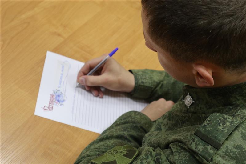 Военнослужащие Северо-Западного округа Росгвардии присоединились к Всероссийской акции «С любовью, маме» (фото, видео)