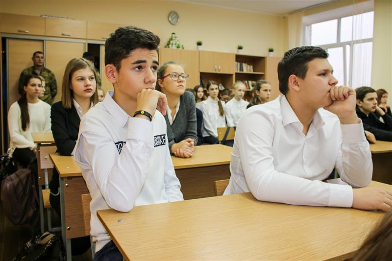 Ставропольские школьники узнали о порядке поступления в Саратовский институт Росгвардии