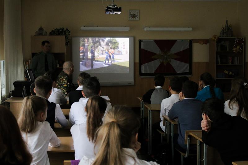 Ставропольские школьники узнали о порядке поступления в Саратовский институт Росгвардии