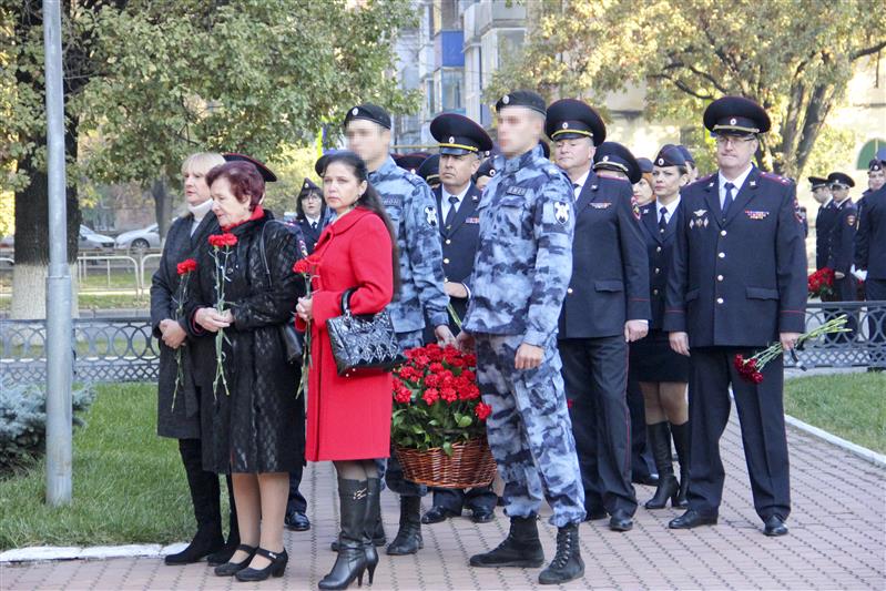 В Краснодарском крае сотрудники Росгвардии почтили память погибших правоохранителей