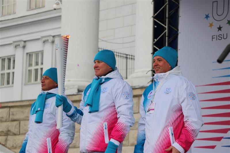 В Екатеринбурге росгвардейцы приняли участие  в Эстафете огня XXIX Всемирной зимней универсиады - 2019 