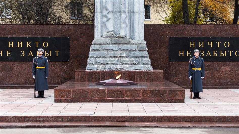 Командующий Центральным округом Росгвардии встретился с членами семей погибших сотрудников правоохранительных органов и военнослужащих войск правопорядка