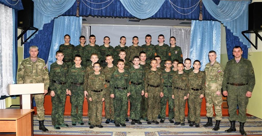 Военнослужащий Росгвардии провел профориентационное занятие для воспитанников Амурского кадетского корпуса