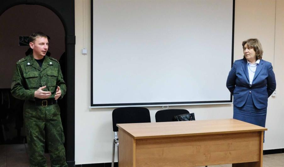 Директор общественного фонда «Здоровый образ жизни» прочитала лекции для якутских росгвардейцев