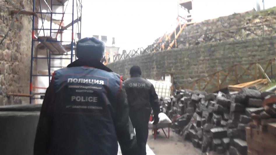 В Ленинградской области бойцы ОМОН совместно с полицейскими провели профилактический рейд 