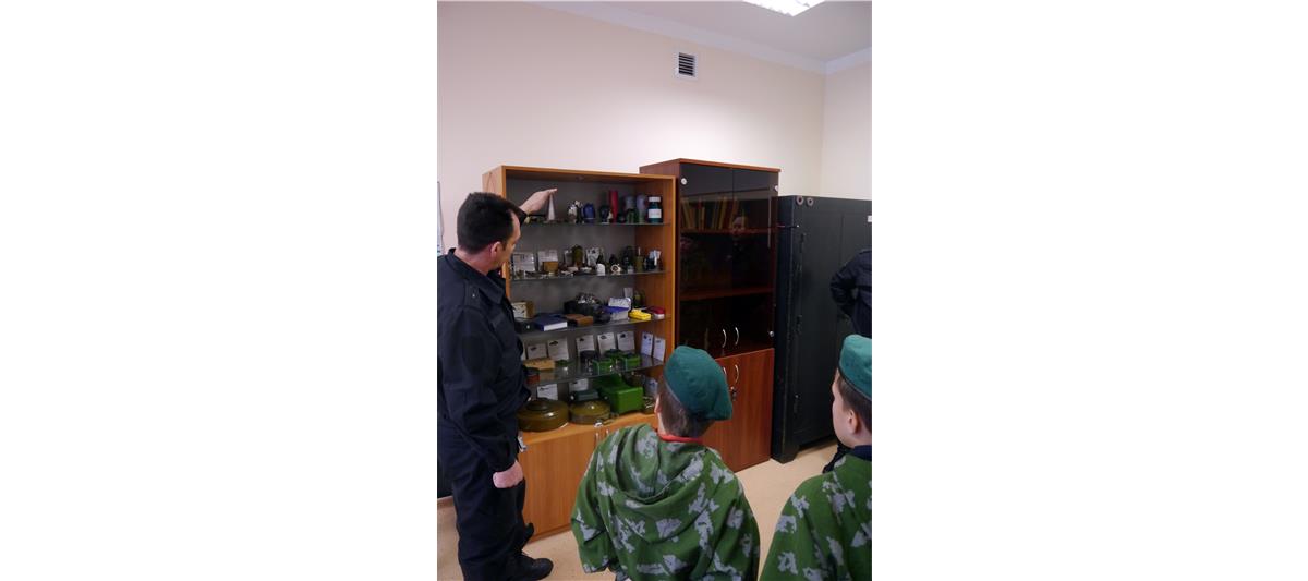 В тольяттинском ОМОН состоялась экскурсия для юнармейцев 
