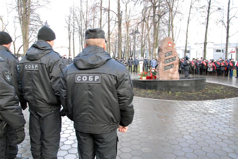 Пермские росгвардейцы почтили память коллег, погибших при исполнении служебного долга