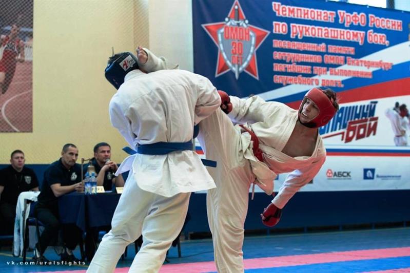 В Екатеринбурге состоялся чемпионат по рукопашному бою, посвященный памяти погибших сотрудников ОМОН 