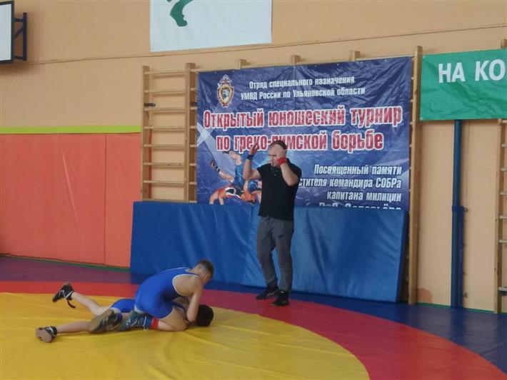 Сотрудники ульяновского СОБР приняли участие в организации спортивного турнира, посвященного памяти сослуживца