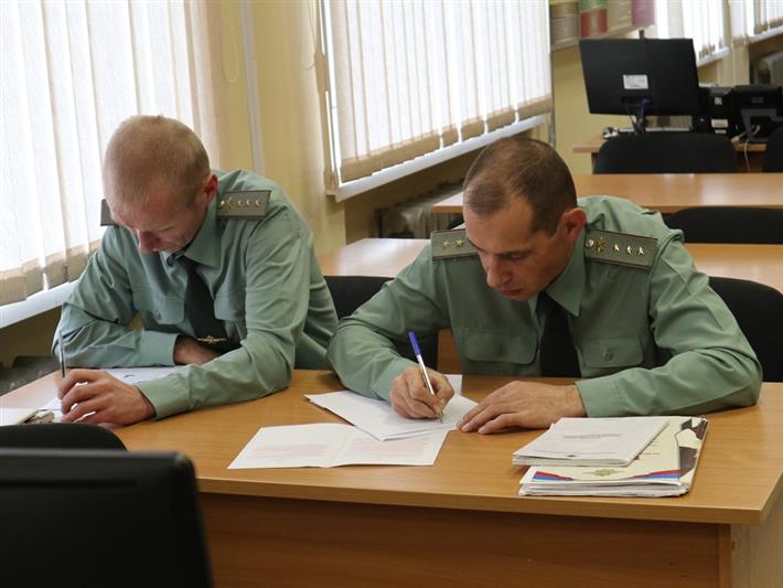 Военнослужащие Уральского округа Росгвардии сдают  итоговую проверку за 2018 год