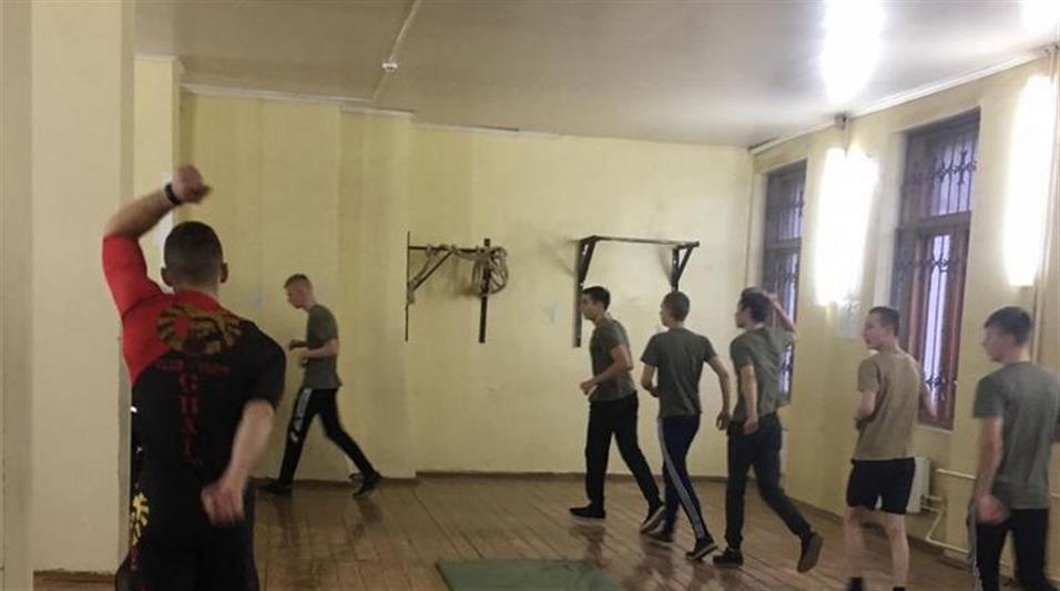 Калужские росгвардейцы провели с кадетами тренировку по кроссфиту