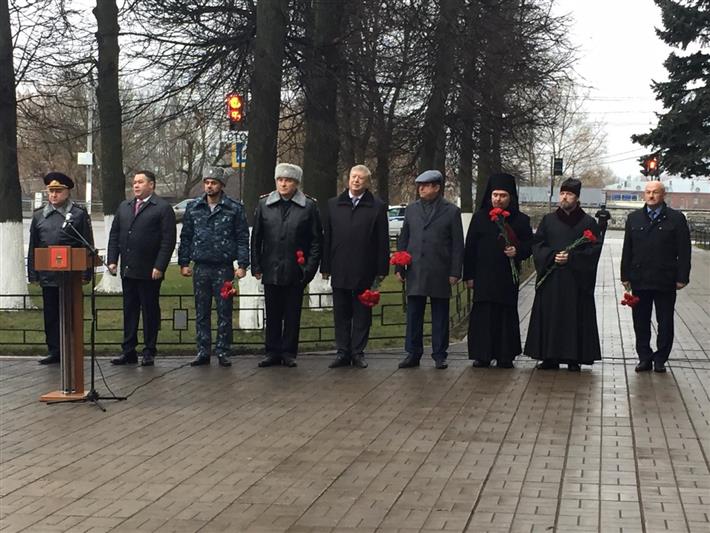 В Центральном округе Росгвардии почтили память сотрудников и военнослужащих, погибших при исполнении служебного долга 