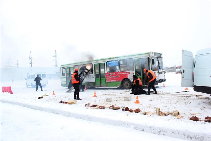 На базе нижневартовского ОМОН состоялся День открытых дверей в честь 25-летия отряда