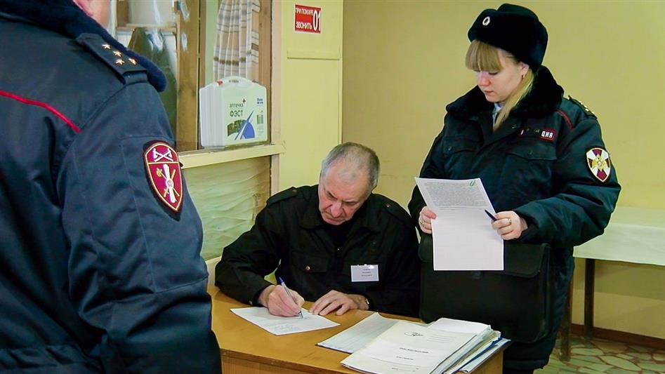 В преддверии новогодних праздников пензенские росгвардейцы проверяют работу частных охранных организаций (видео)