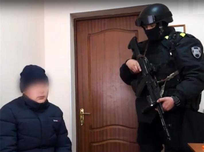 В Бурятии бойцы ОМОН задержали подозреваемых в серии имущественных преступлений