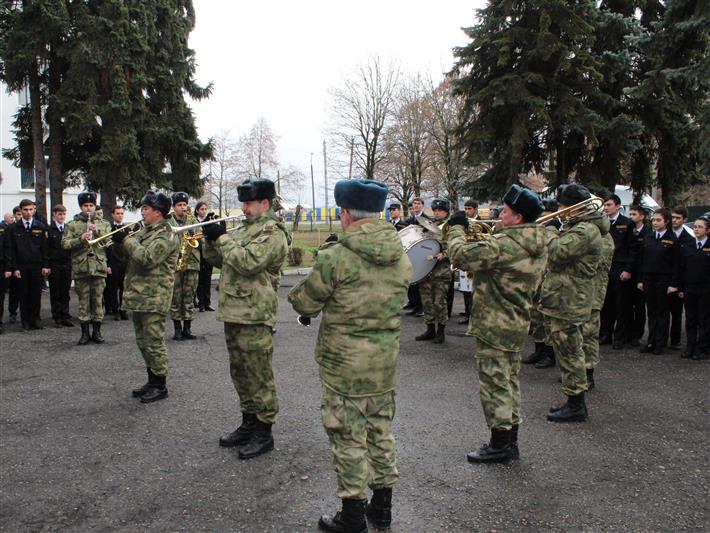 Сотрудники Управления Росгвардии по Кабардино-Балкарской Республике напутствовали кадетов