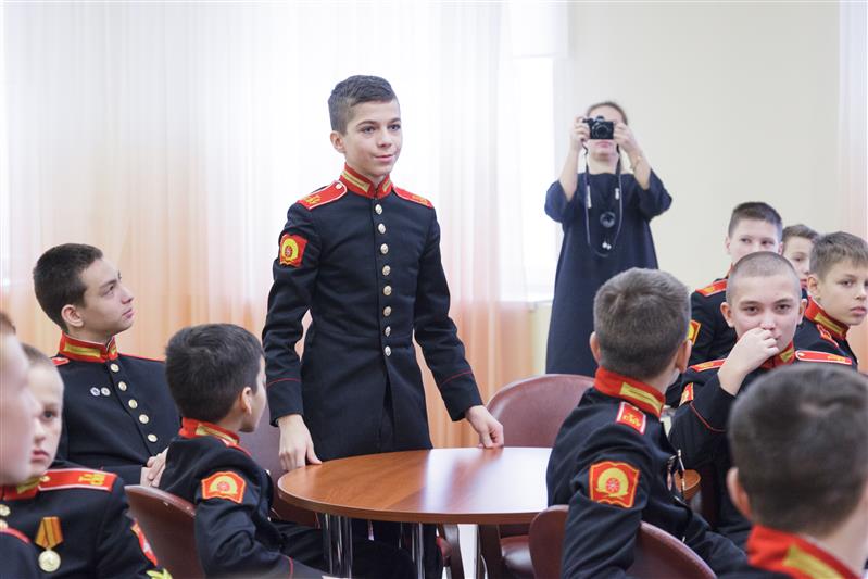 Тульские росгвардейцы провели патриотическую акцию, посвященную 25-летию Конституции России (фото, видео)