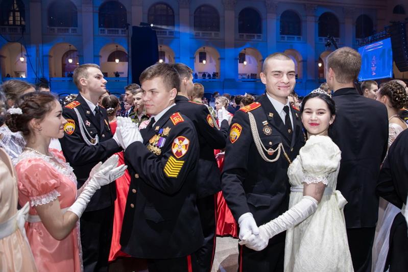 Международный кадетский бал