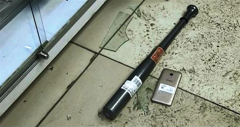 При участии екатеринбургского  ОМОН задержаны подозреваемые в грабежах салонов сотовой связи