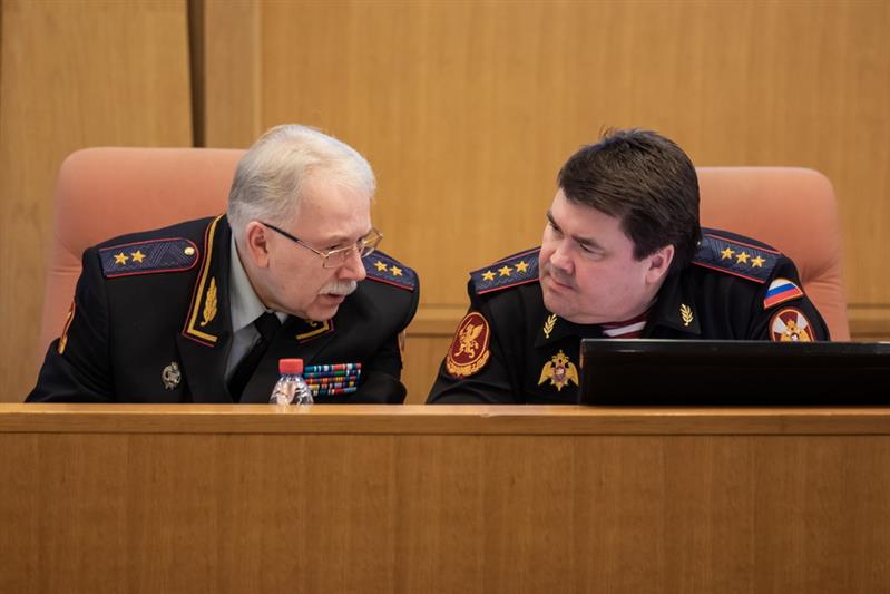 ВОПРОСЫ СОВЕРШЕНСТВОВАНИЯ МЕХАНИЗМА УЧЕТА ОРУЖИЯ И КОНТРОЛЯ ЗА ЕГО ОБОРОТОМ НА ТЕРРИТОРИИ РОССИЙСКОЙ ФЕДЕРАЦИИ