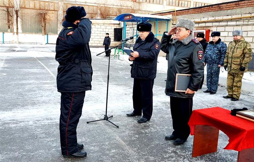 Астраханские росгвардейцы прошли инструктаж перед выполнением служебно-боевых задач в период «длинных» выходных