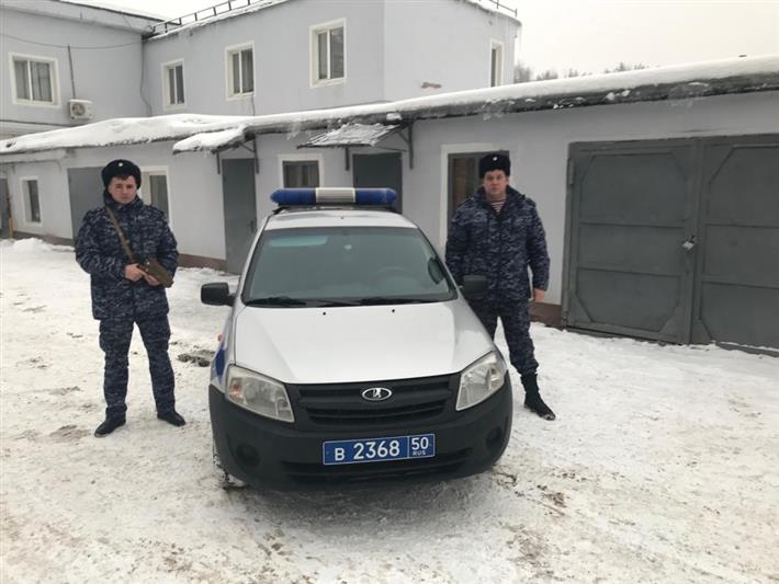 Сотрудники Главного управления Росгвардии по Московской области задержали женщину с крупной партией героина