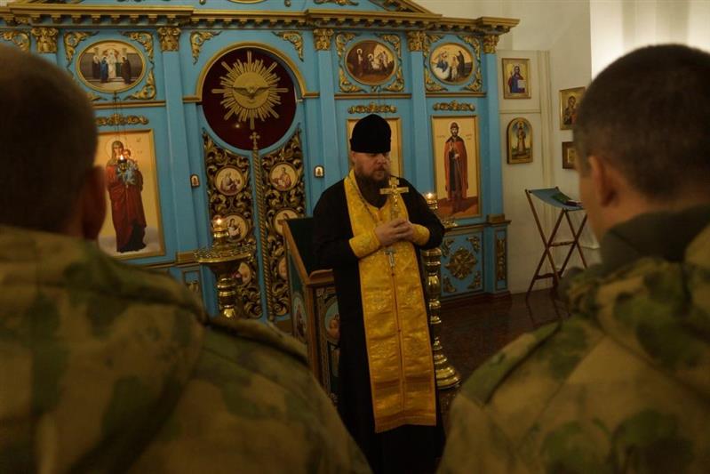 В Объединенной группировке войск (сил) на Северном Кавказе состоялась литургия по Героям 