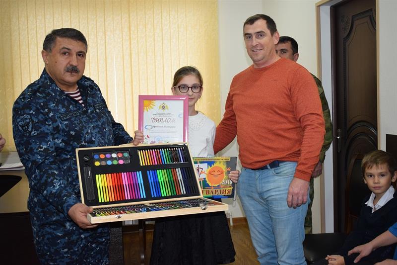 В Дагестане наградили победителей конкурса детского рисунка «Моя Росгвардия»