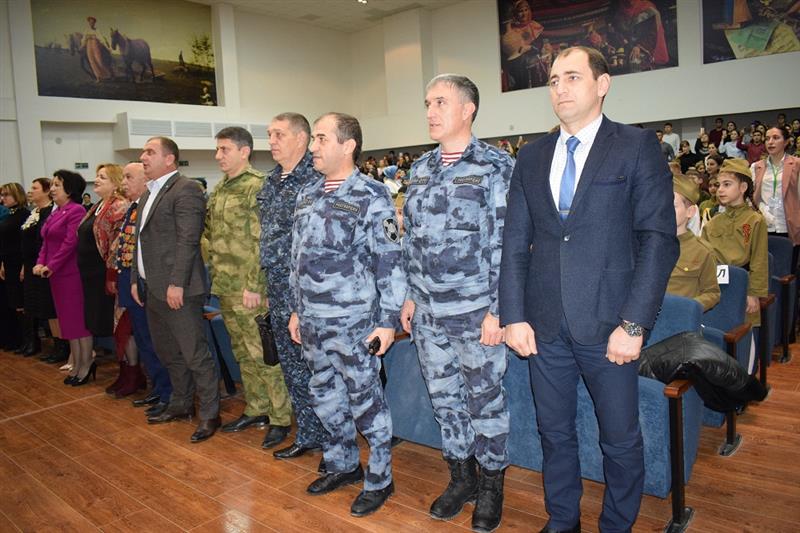 Росгвардейцы приняли участие в открытии Центра военно-патриотического воспитания в Каспийске 