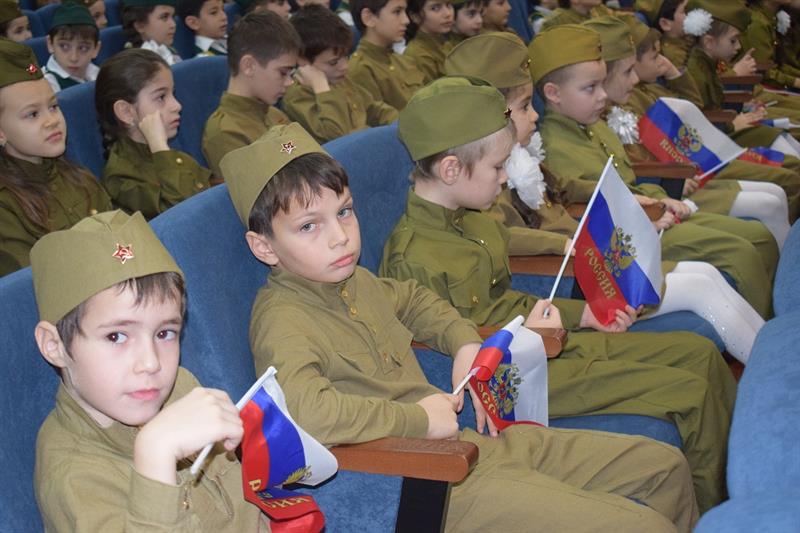 Росгвардейцы приняли участие в открытии Центра военно-патриотического воспитания в Каспийске 