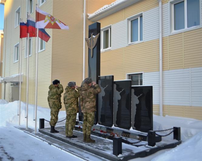 В Сургуте первый заместитель командующего Уральским округом Росгвардии провёл рабочую встречу с губернатором Ханты-Мансийского автономного округа 