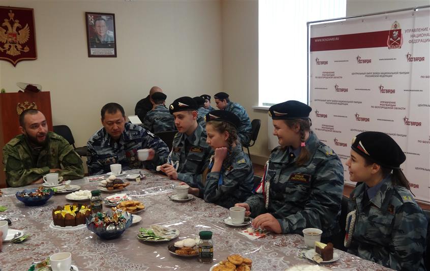 БЕЛГОРОДСКИЕ РОСГВАРДЕЙЦЫ ПОЗДРАВИЛИ С ДНЁМ ГЕРОЕВ ОТЕЧЕСТВА ГЕРОЯ РОССИИ ВЯЧЕСЛАВА ВОРОБЬЁВА 