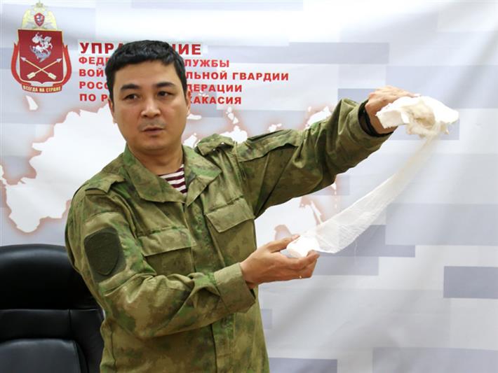Личному составу Сибирского округа Росгвардии рассказали о мерах безопасности во время нахождения на улице при низких температурах воздуха (фото)