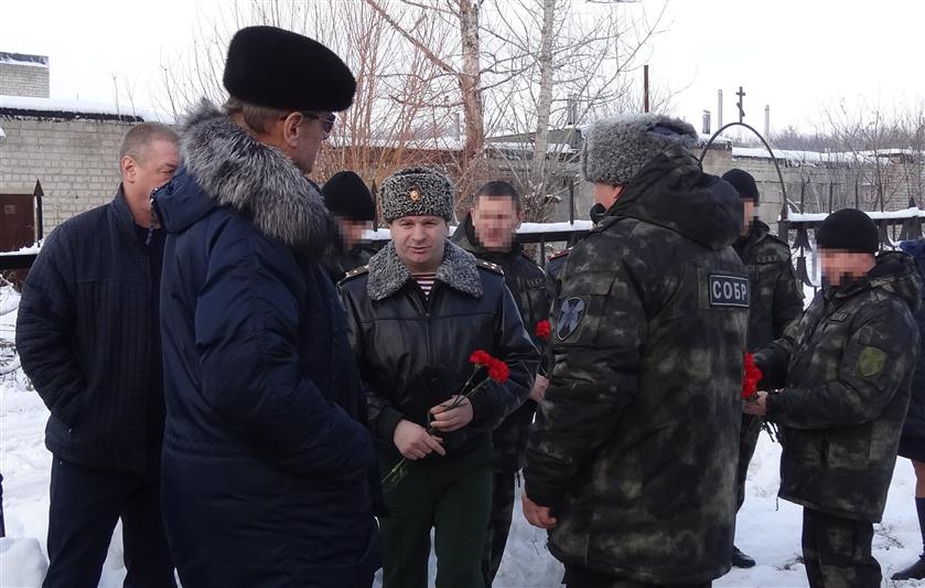 Белгородские росгвардейцы почтили память сослуживца, погибшего при исполнении служебного долга